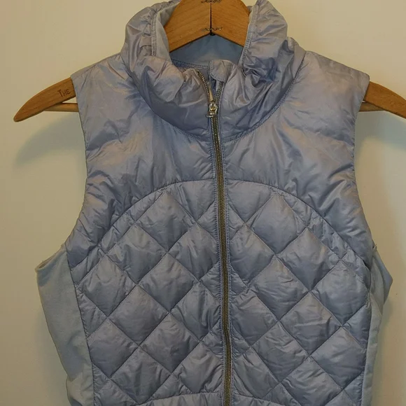 Lululemon Size 6 Light Purple Goose Down Zip Front Vest - Picture 2 of 11